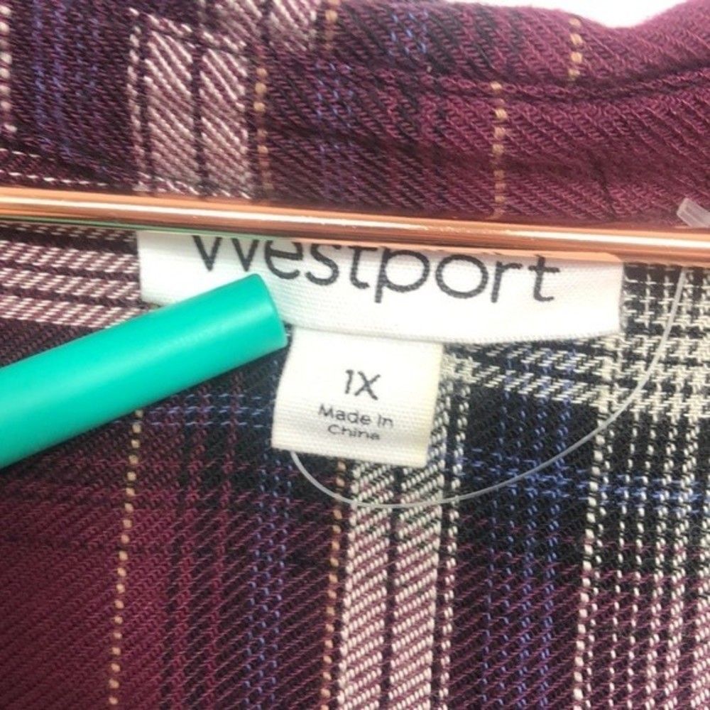 Westport Wrap Front Plaid Rolled Sleeve Top Like New 1X Maroon Black White RM-C - Picture 2 of 5